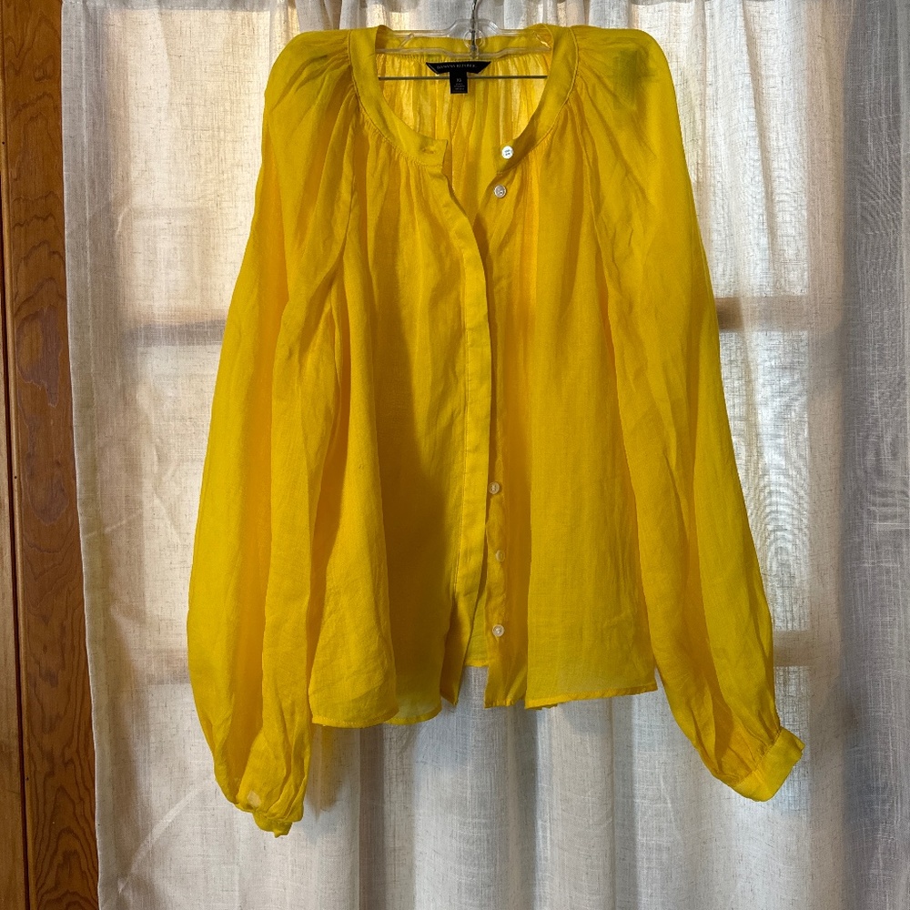 Banana republic button up blouse sunshine yellow